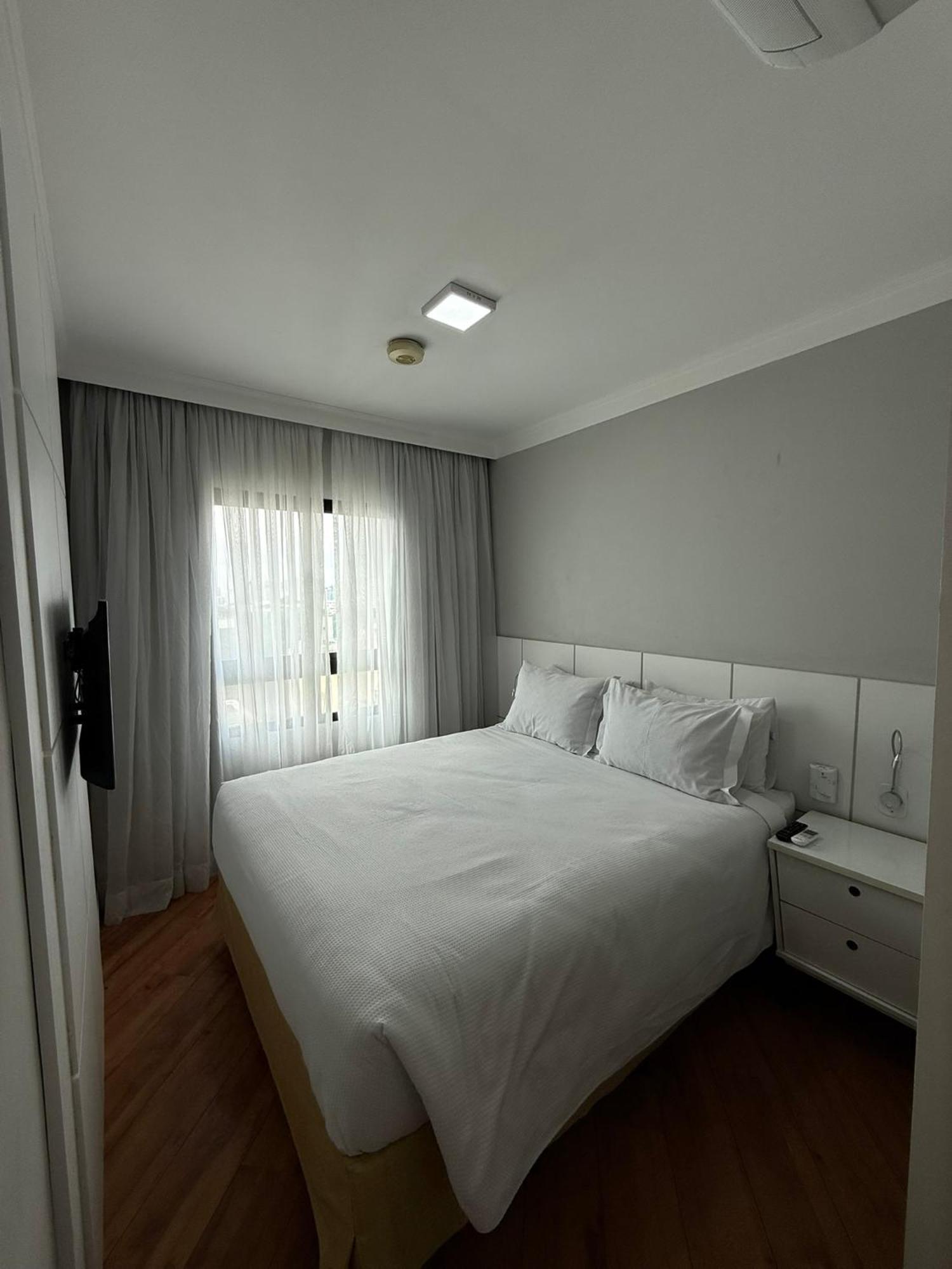 Dream Flat Pinheiros 4* São Paulo